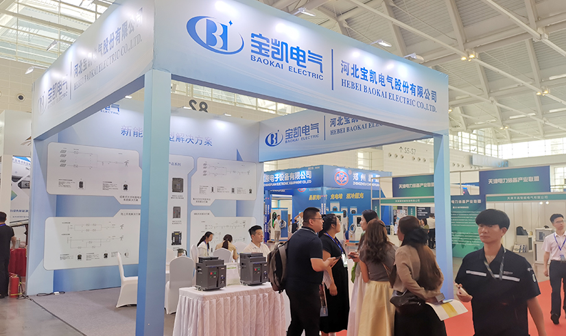 暴击行业天花板！jinnianhui今年会电气硬核技术亮相天津清洁能源展，引央视记者及能源产业巨头现场“挖宝”